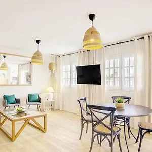 https://la-favorita-preciosa-villa-con-piscina-privada.in-canary-islands.com