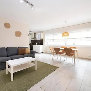 https://encantador-apartamento-en-la-playa.top-hotels-tarragona.com